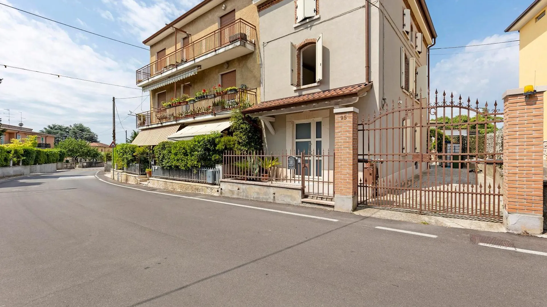 Pozzo Dei Desideri Villa Castelnuovo del Garda 0*,  İtalya